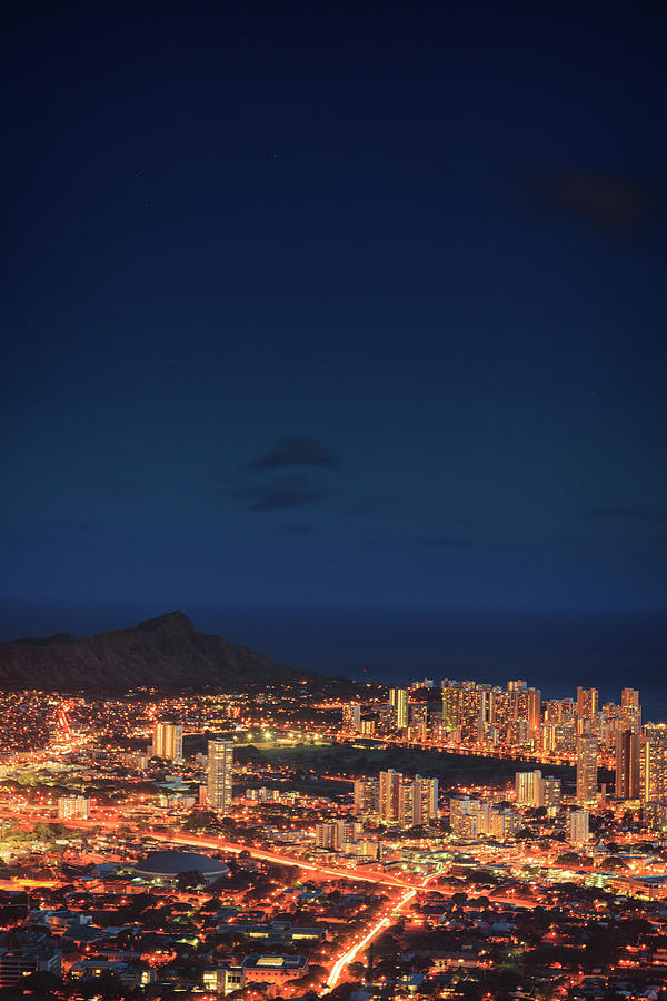 Hawaii, Oahu, Honolulu Skyline Photograph by Michele Falzone