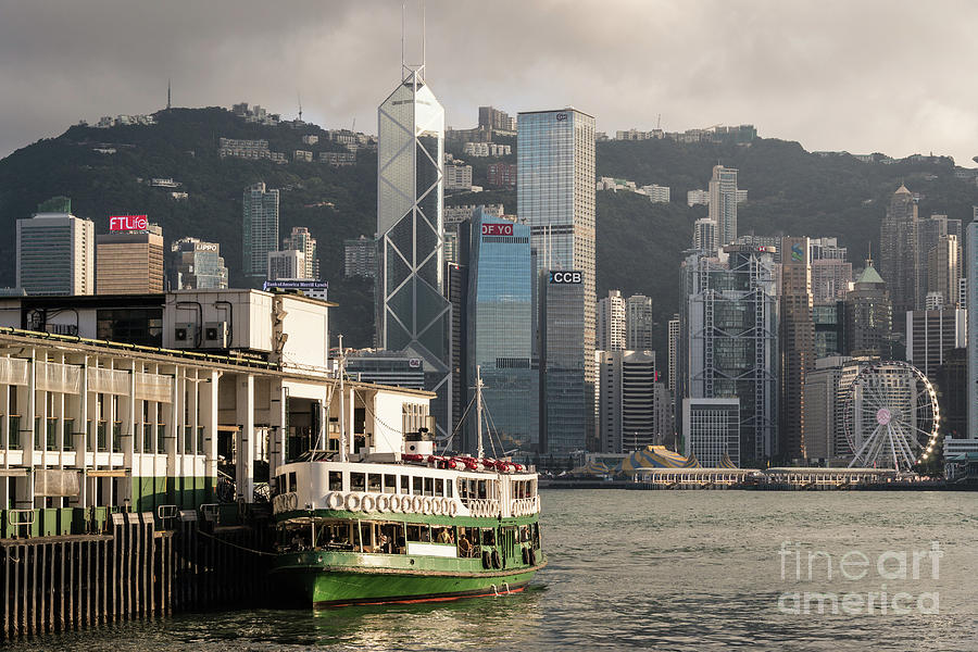 Hong Kong star #1 Photograph by Didier Marti