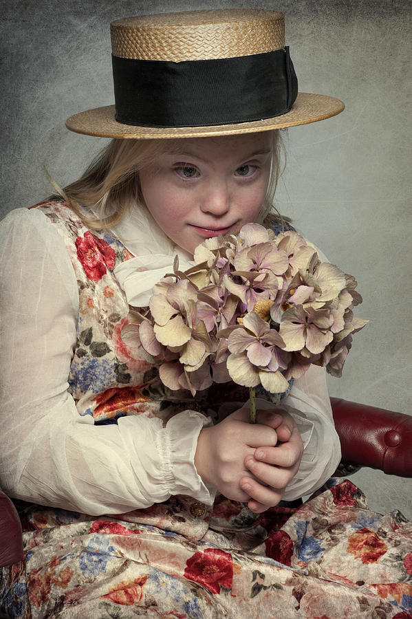 Flower Photograph - Isa #1 by Monika Vanhercke