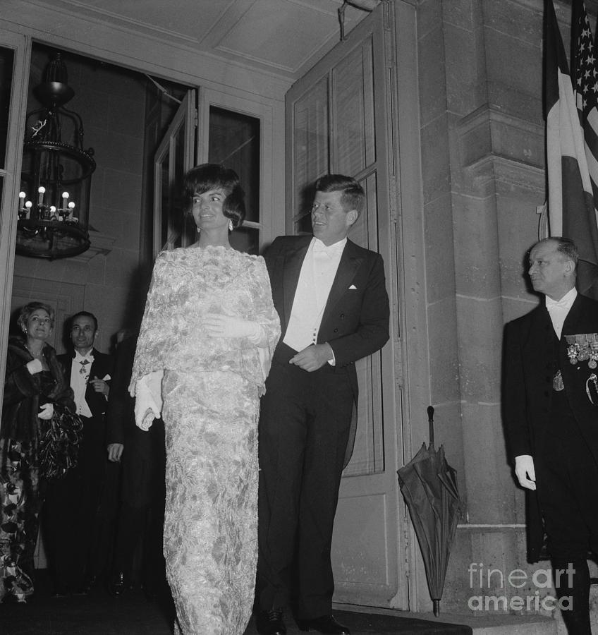 John And Jacqueline Kennedy #1 Photograph by Bettmann