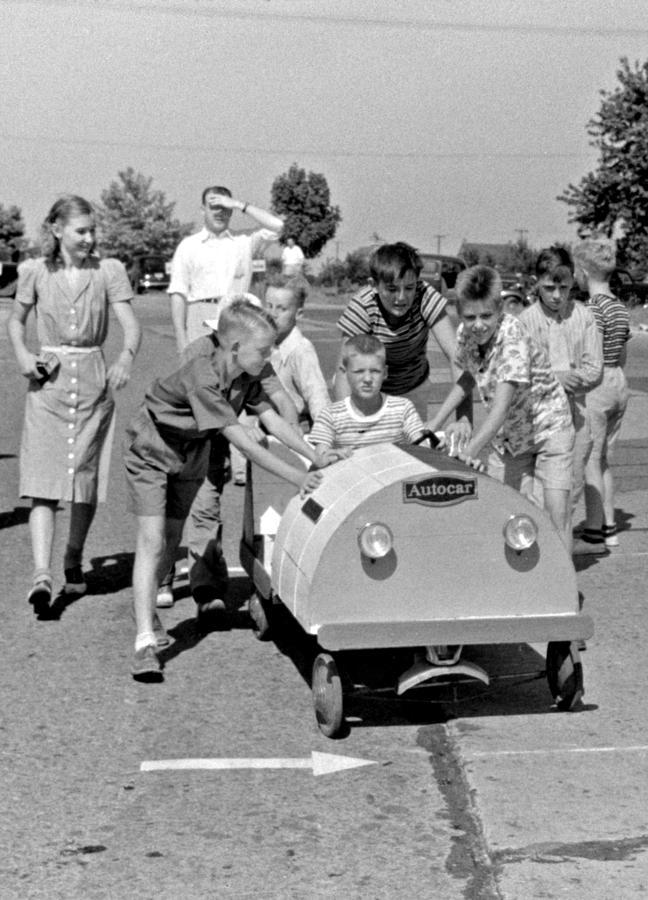 July 4th Soapbox Derby, 1940 #1 Photograph by Science Source