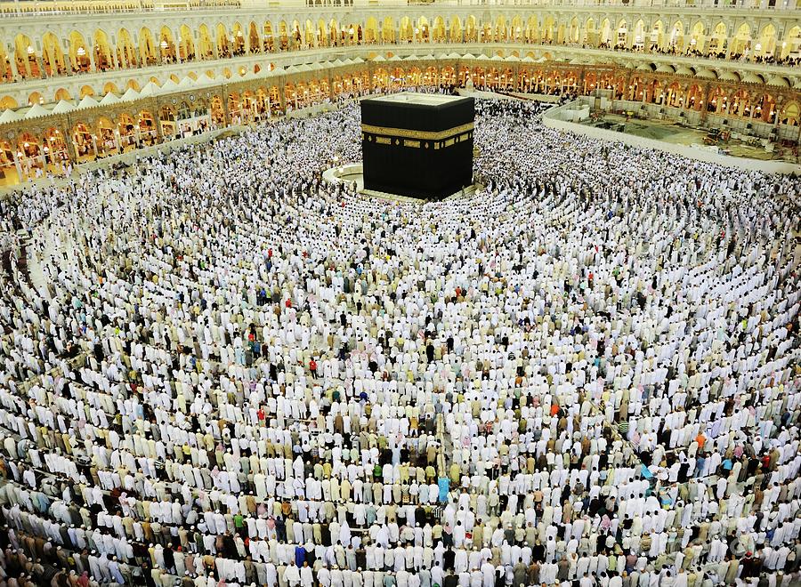Kaaba In Mecca, Muslim People Praying Photograph by Zurijeta