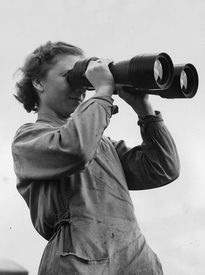 Large Binoculars Photograph by Fox Photos