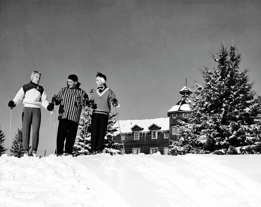 Laurentian Mountain Skiers #1 Photograph by Underwood Archives