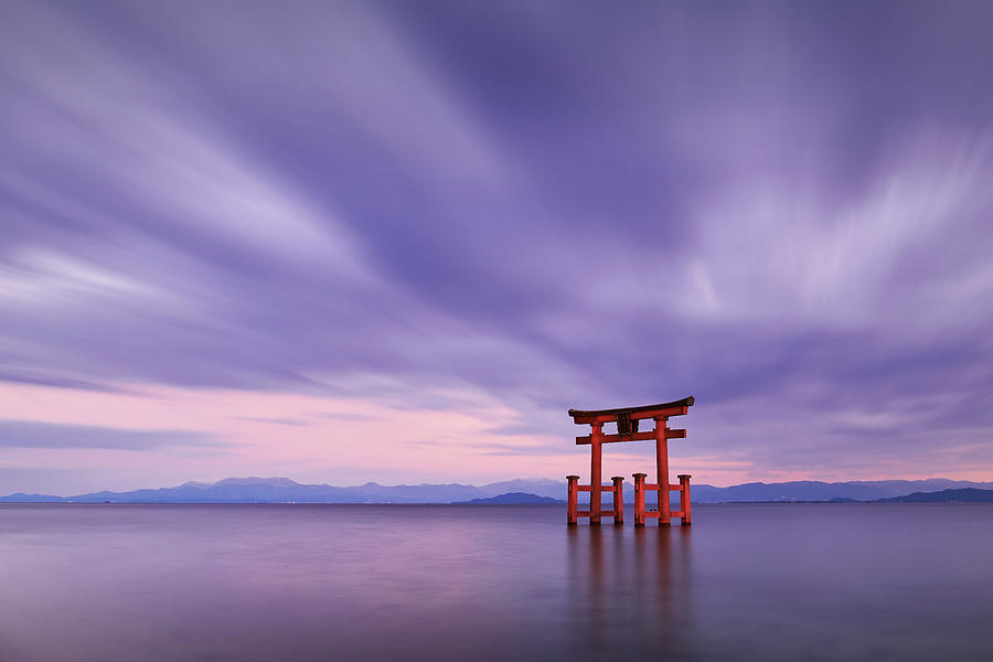 Long Exposure Shot Of Shirahige Shrine Torii Gate At Sunset At Lake ...