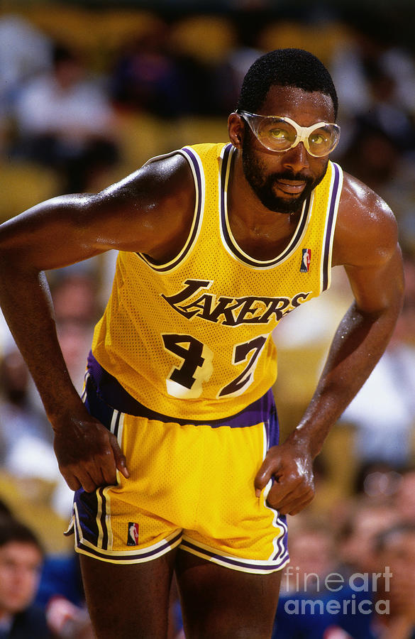 Los Angeles Lakers James Worthy #1 Photograph by Andrew D. Bernstein