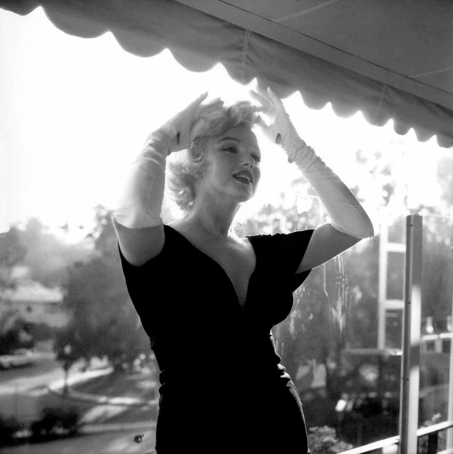 Marilyn Monroe Photograph - Marilyn Monroe At The Beverly Hills #1 by Michael Ochs Archives
