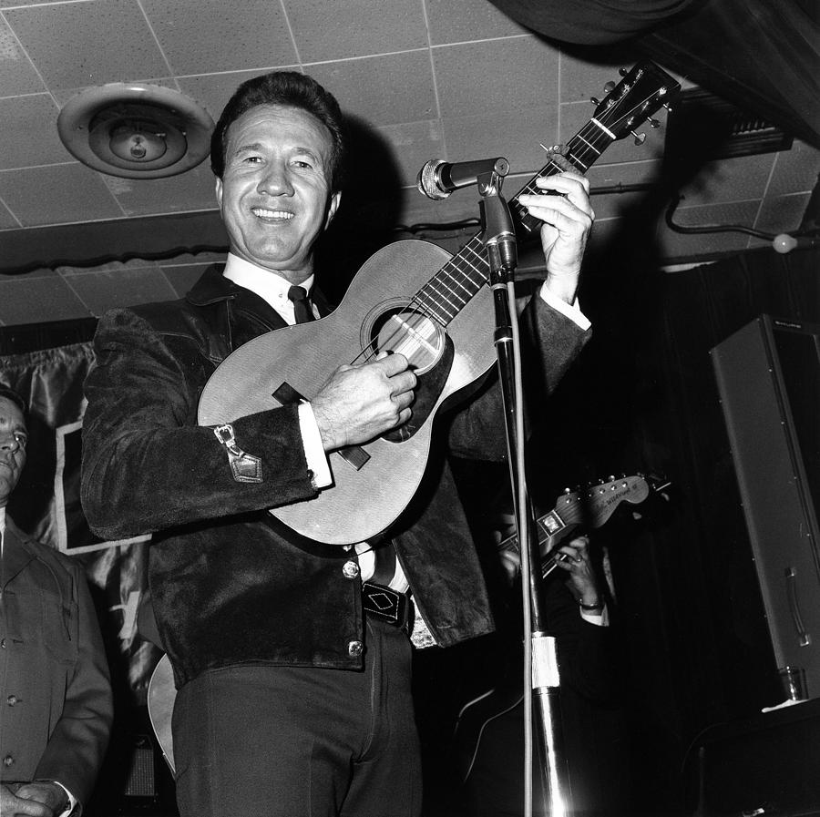 Marty Robbins Live #1 Photograph by Michael Ochs Archives