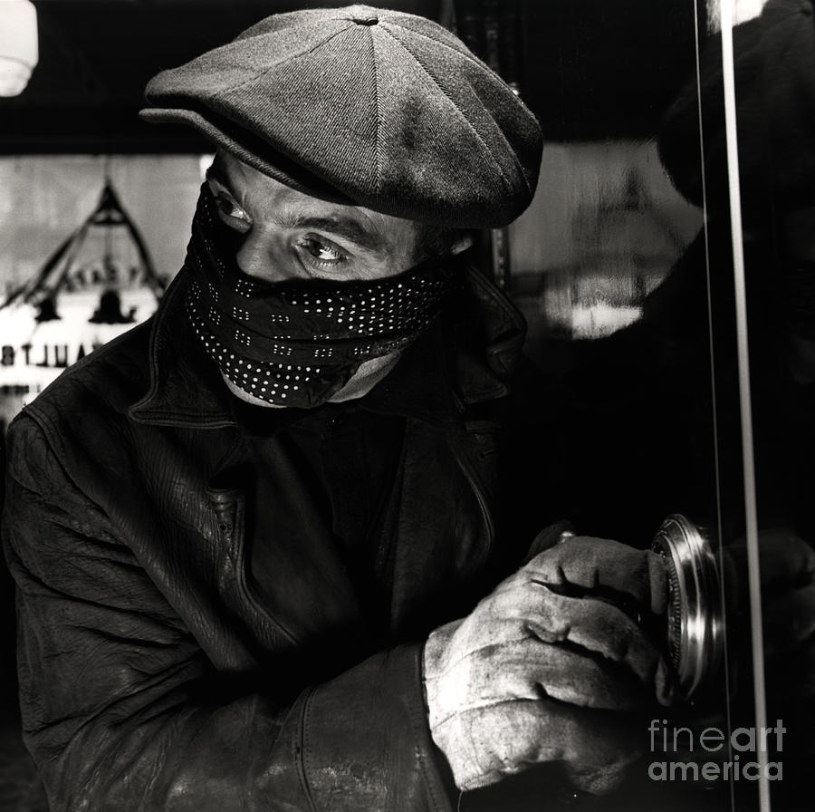 Masked Man Cracking A Safe #1 Photograph by Bettmann