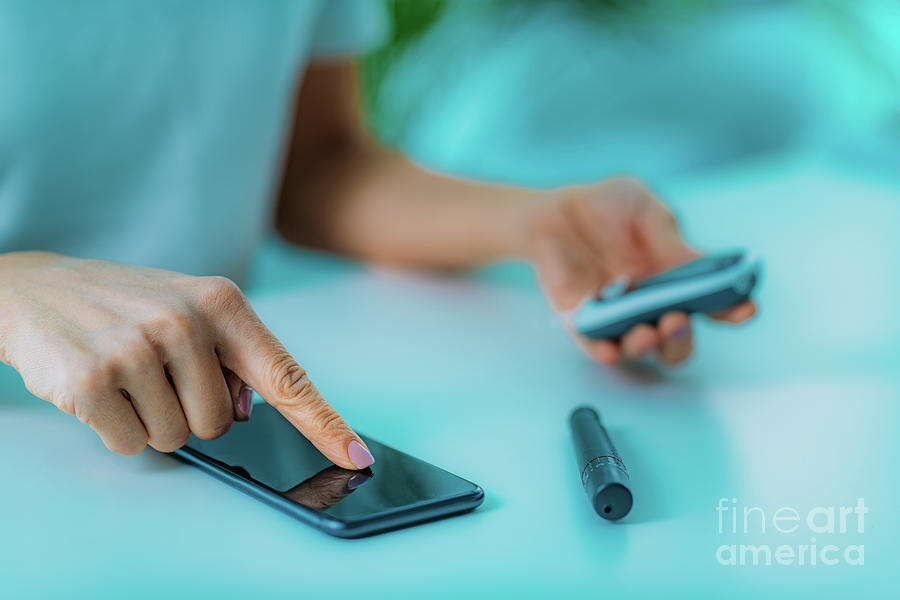 Measuring Blood Glucose Levels Photograph by Microgen Images/science