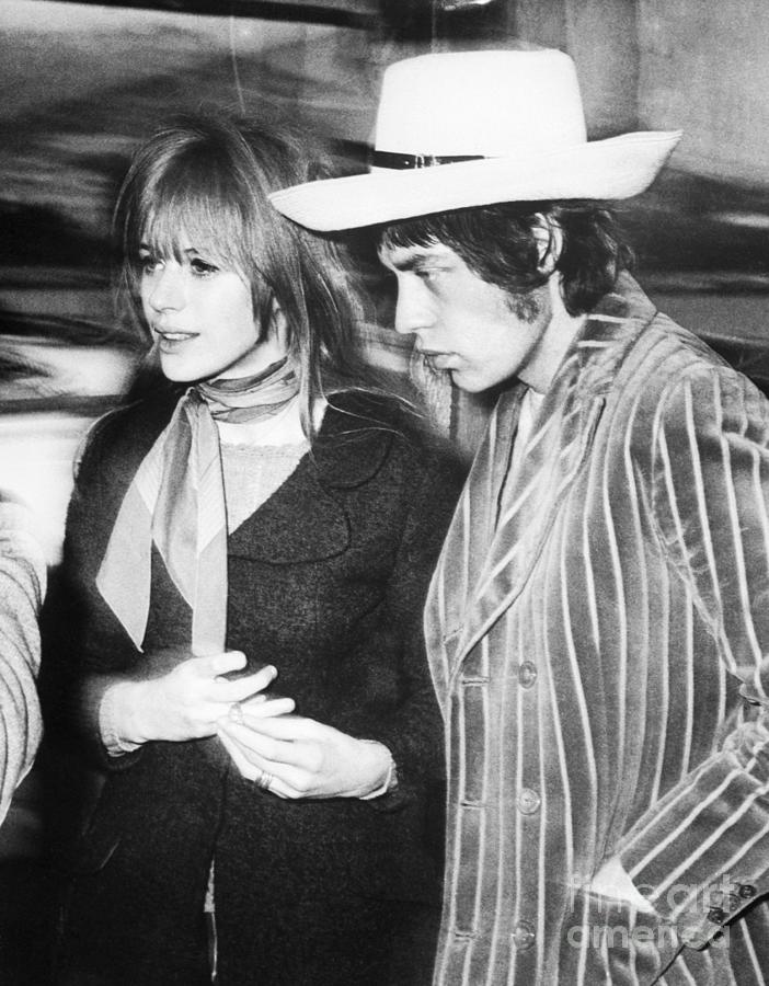 Mick Jagger And Marianne Faithfull Photograph by Bettmann