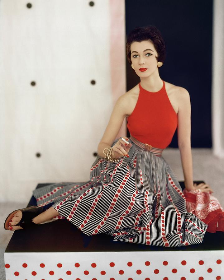 Model In Nelly De Grab Photograph by Horst P. Horst