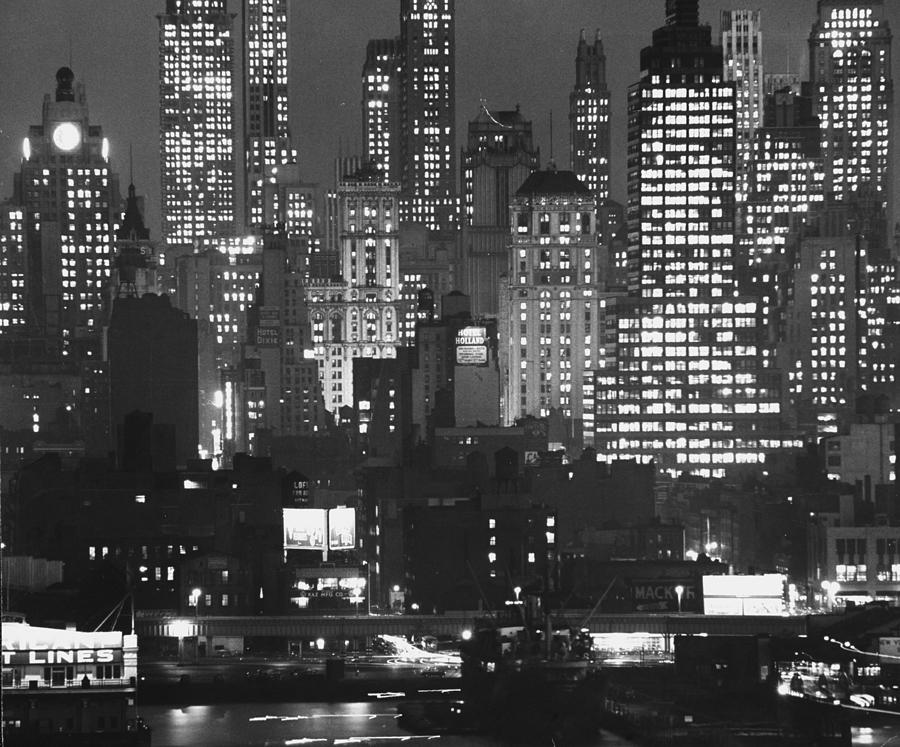 New York City Photograph - New York City, New York #2 by Andreas Feininger
