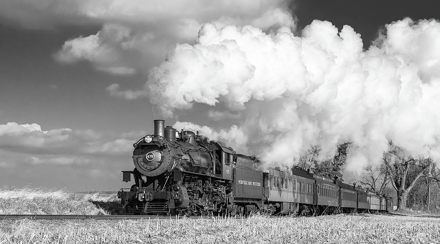 Norfolk and Western 475 #1 Photograph by Jeff Abrahamson