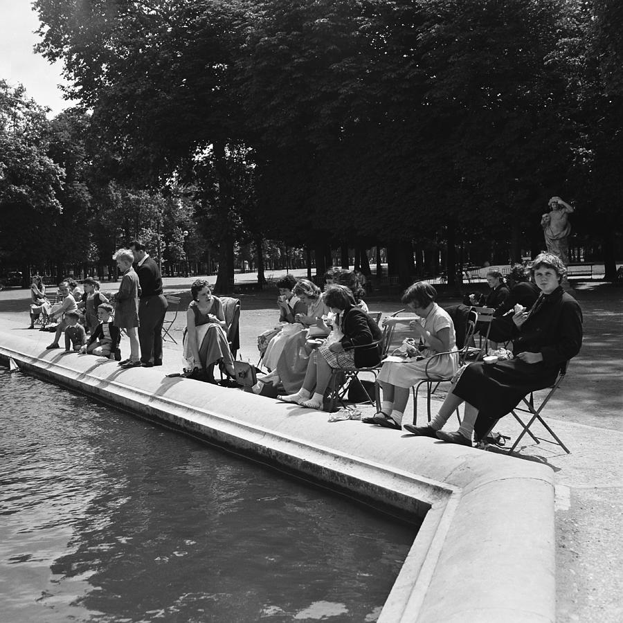 Paris, Jardin Des Tuileries In 1956 #1 Photograph by Keystone-france