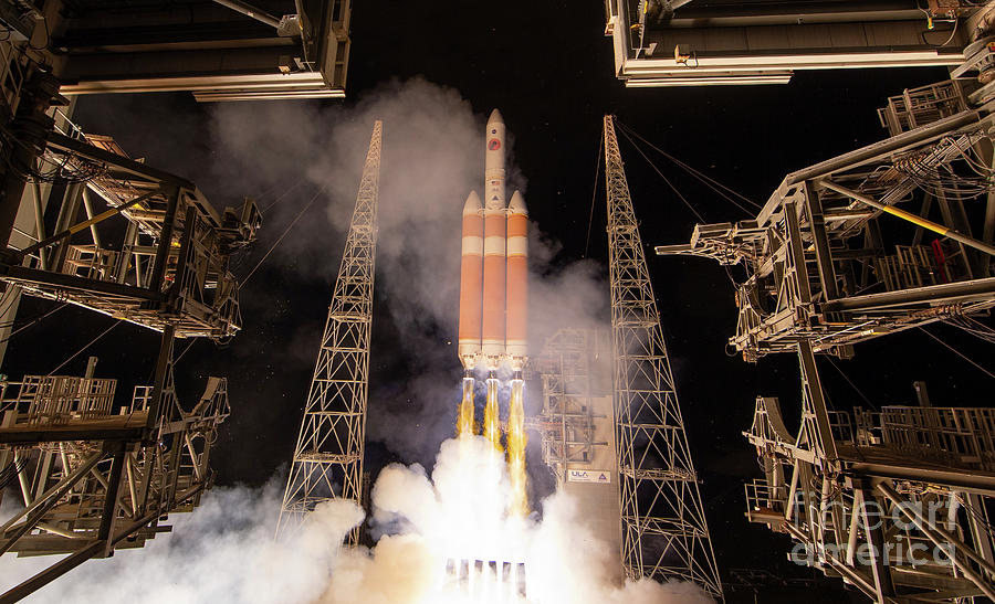 Parker Solar Probe Launch #1 Photograph by Nasa/bill Ingalls/science Photo Library