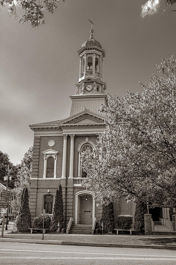 Perry County Courthouse, New Bloomfield, Pennsylvania Photograph by