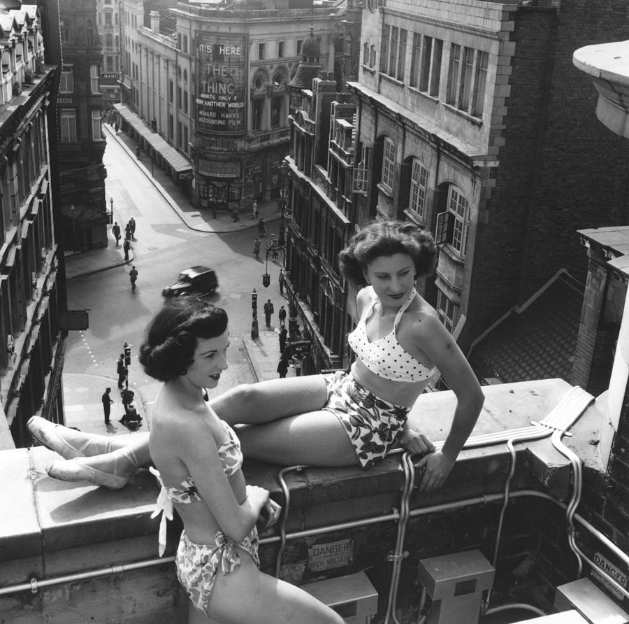 Piccadilly Beauties #1 Photograph by Bert Hardy