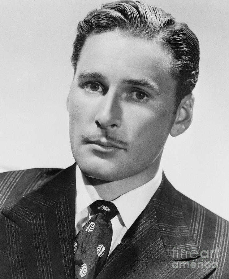 Portrait Of Errol Flynn Photograph by Bettmann - Fine Art America