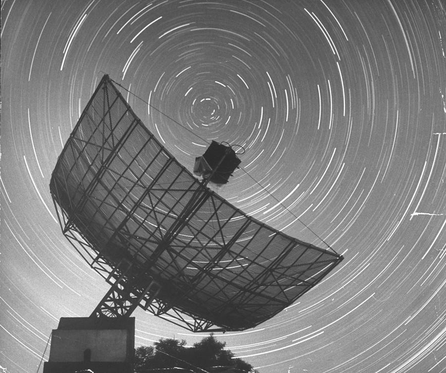 Radio Telescope #1 Photograph by Fritz Goro