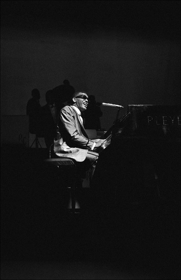 Ray Charles Behind The Scence At The #1 Photograph by Reporters Associes