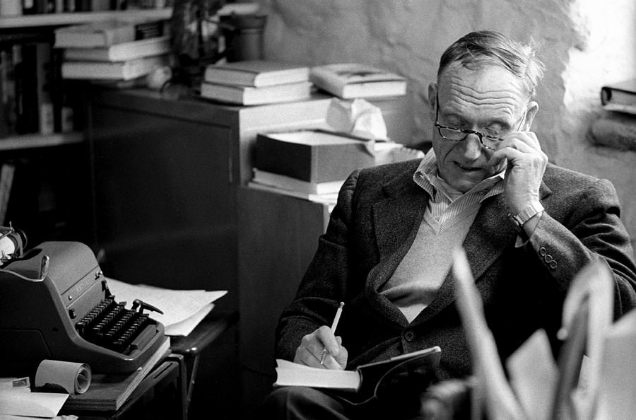 Robert Penn Warren At Home #1 Photograph by I C Rapoport