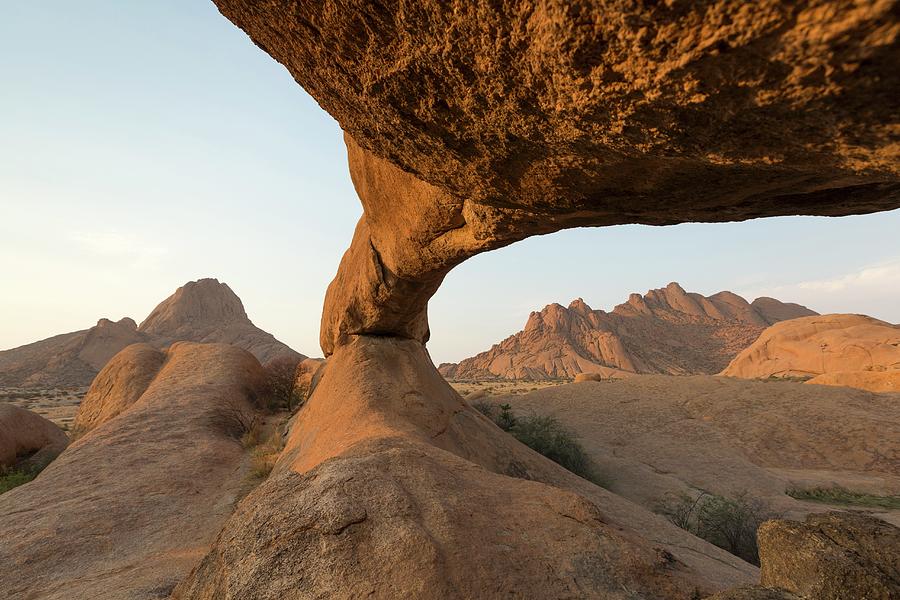 'rock Arch' In The Spitzkoppe Region With A View Of The Pondok ...