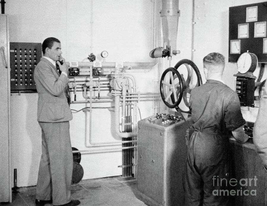 Rocket Testing Control Room #1 Photograph by Library Of Congress/science Photo Library