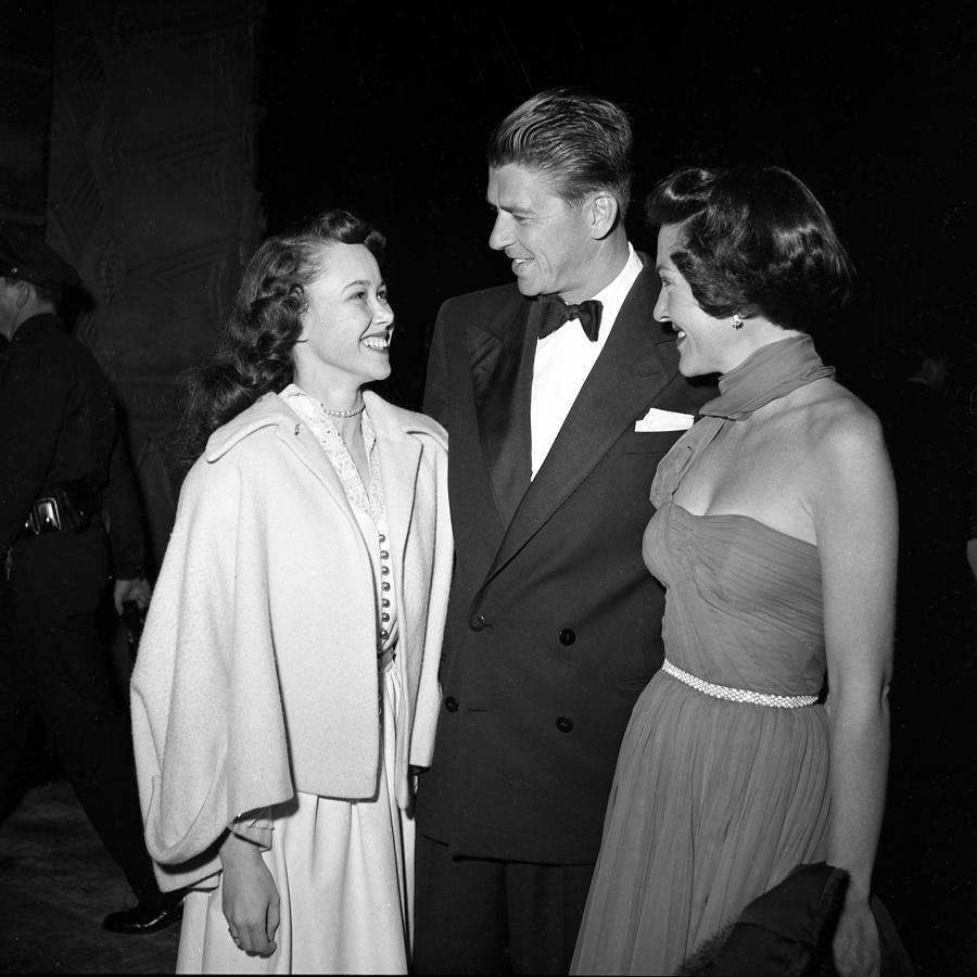 Ronald And Nancy Reagan Photograph by Frank Worth - Fine Art America