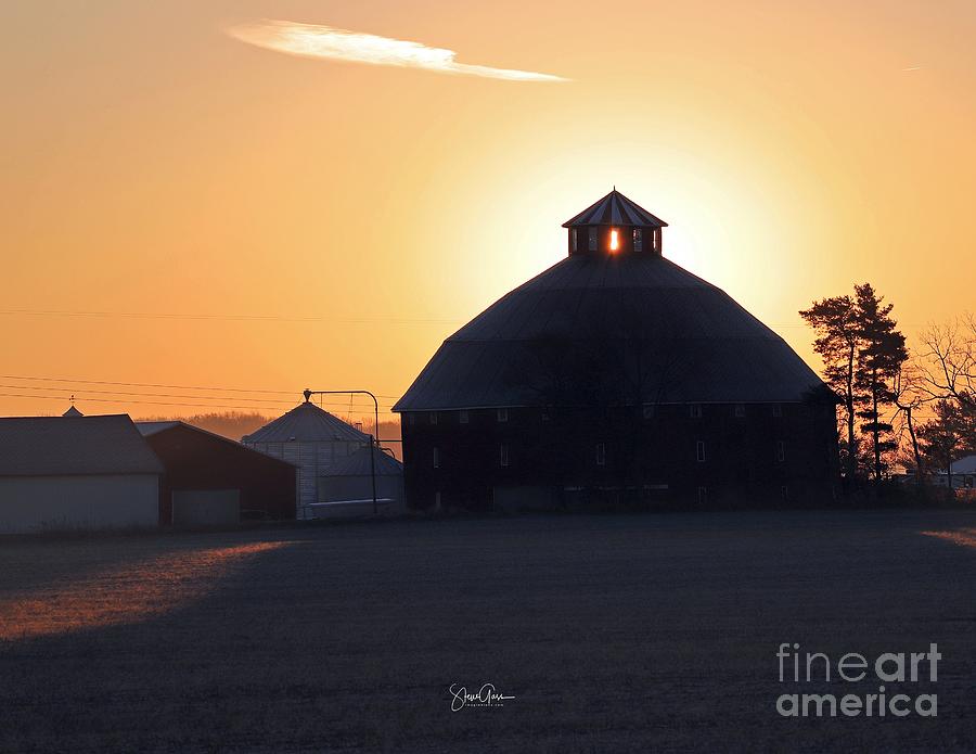 Round Barn Sunrise Photograph By Steve Gass