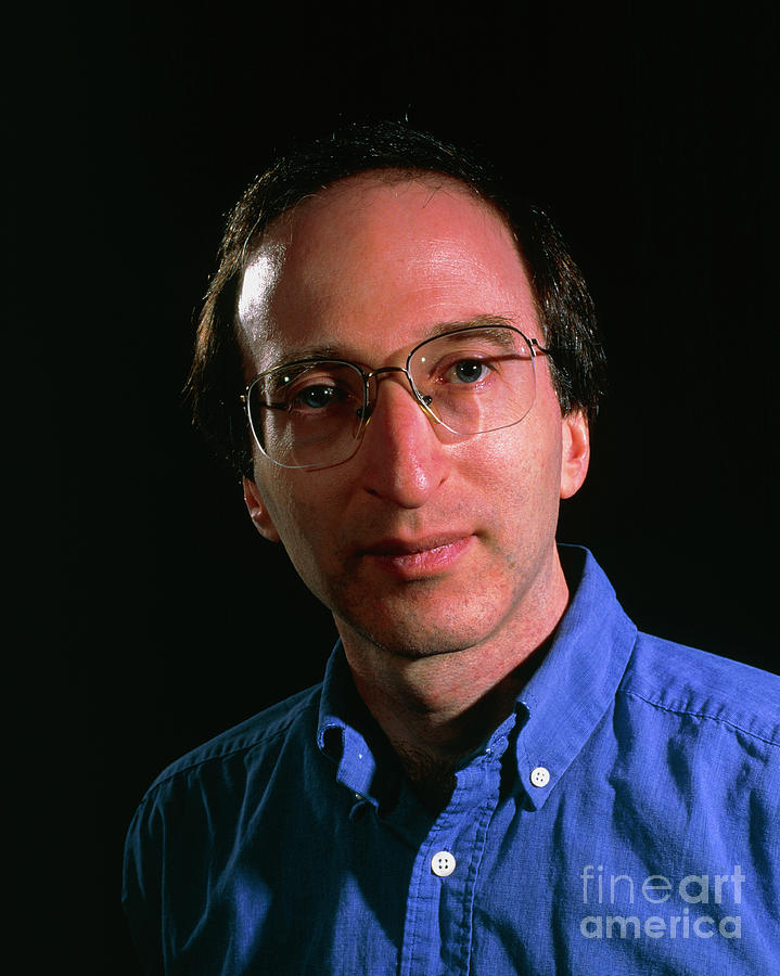 Saul Perlmutter #1 Photograph by David Parker/science Photo Library