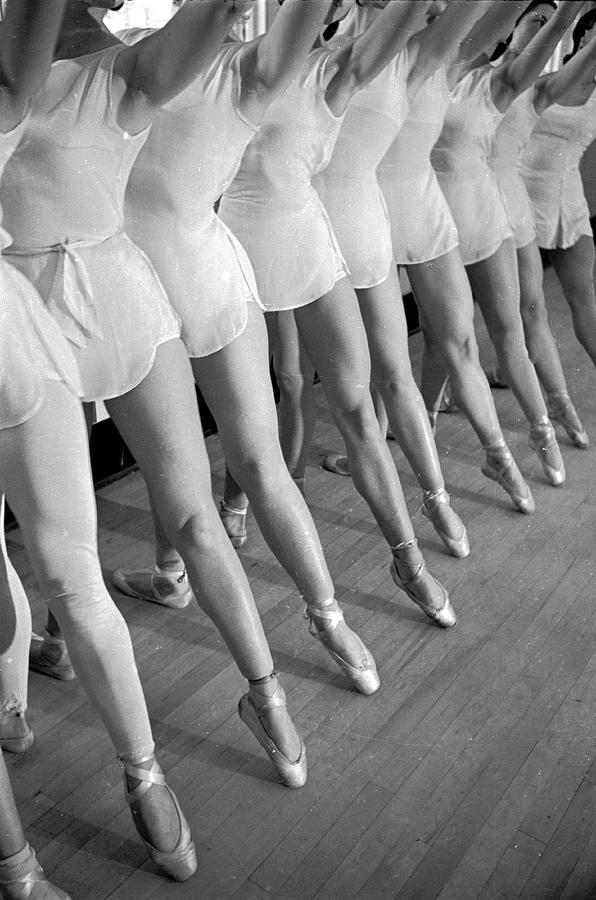 School of American Ballet #2 Photograph by Alfred Eisenstaedt