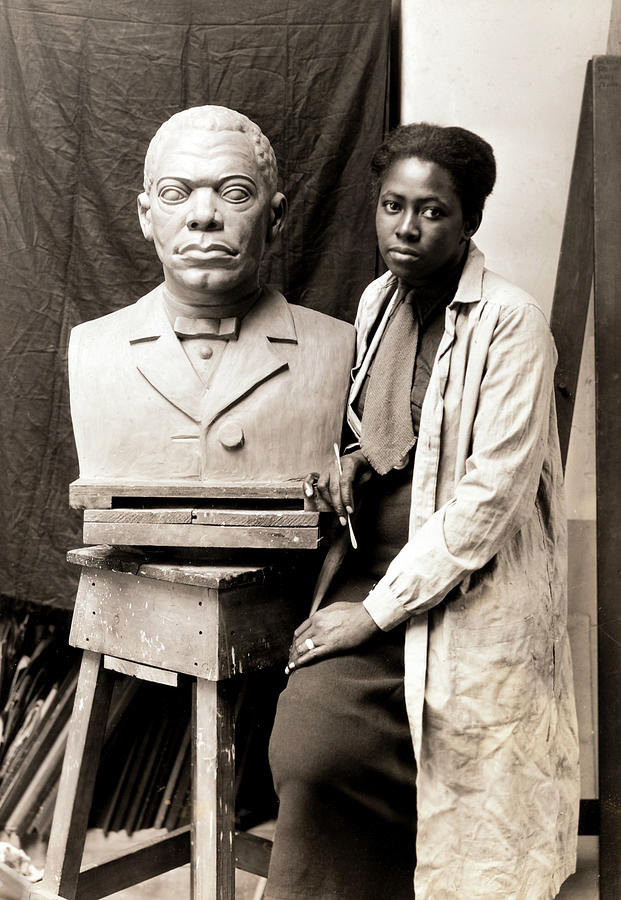 Selma Burke, American Sculptor #1 Photograph by Science Source