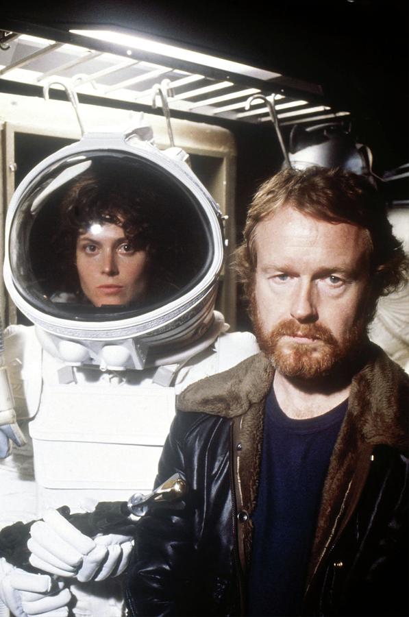 SIGOURNEY WEAVER and RIDLEY SCOTT in ALIEN -1979-. #1 Photograph by Album