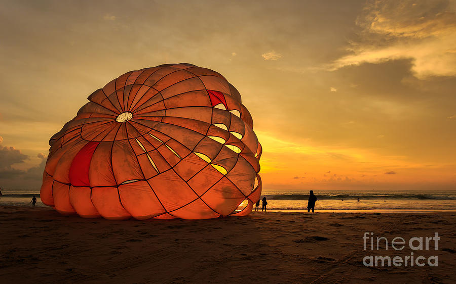 Couple Photograph - Silhouette Of Man Is Preparing Para by Piyawat Nandeenopparit Couple Photograph - Silhouette Of Man Is Preparing Para by Piyawat Nandeenopparit