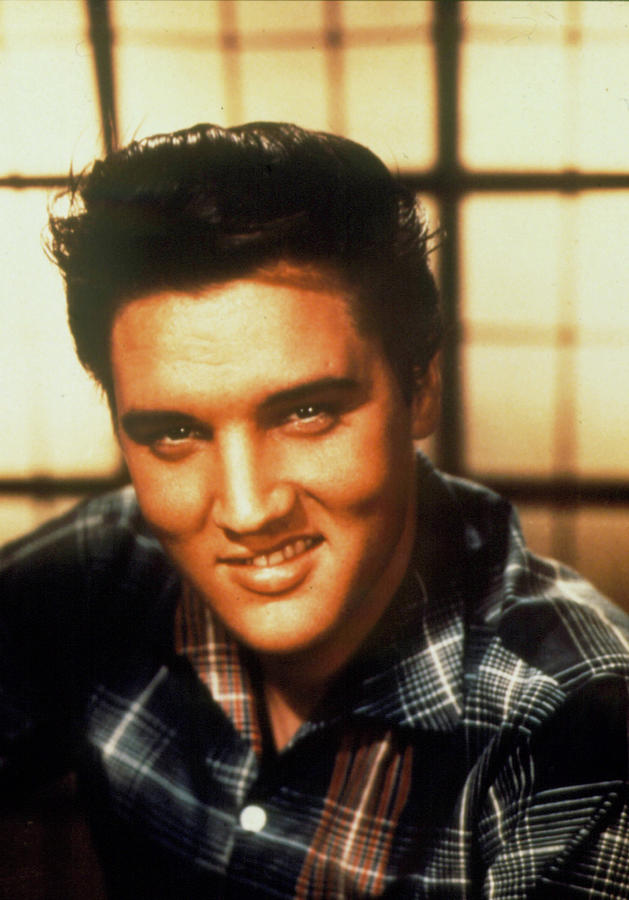 Singer Elvis Presley #1 Photograph by Getty Images
