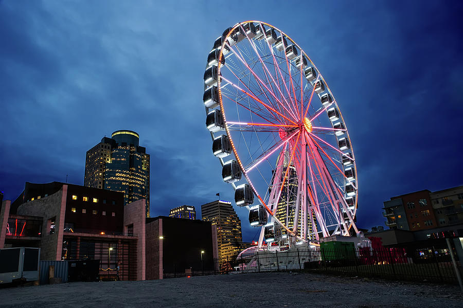 Cincinnati Photograph - SkyStar Ferris Wheel #3 by Ed Taylor