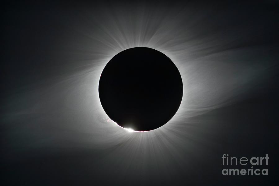 Space Photograph - Solar Eclipse Totality #1 by European Southern Observatory/science Photo Library
