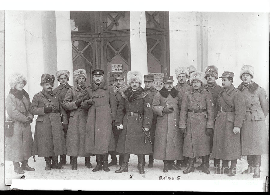 Soldiers Posing In Front Of Building #1 Photograph by Bettmann