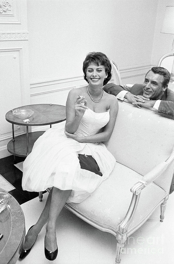 Sophia Loren With Cary Grant Photograph by Bettmann