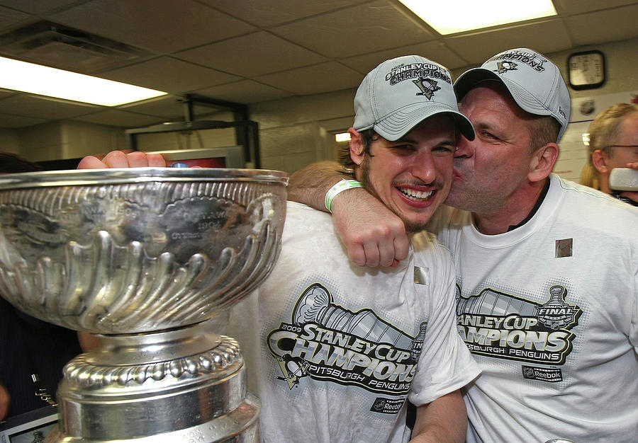 REEBOK PITTSBURGH PENGUINS NHL 2009 STANLEY CUP CHAMPIONS HAT CAP
