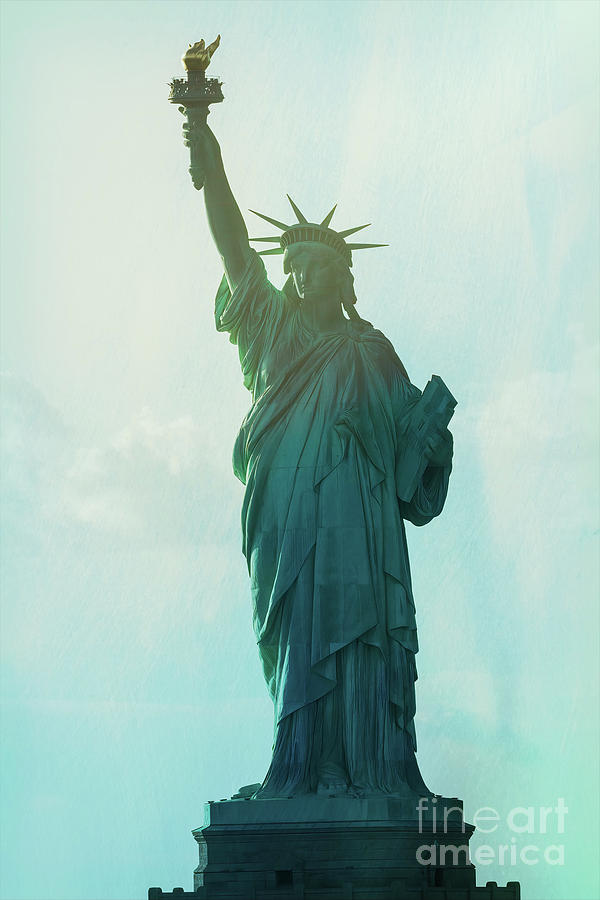 STATUE OF LIBERTY by Doug Sturgess STATUE OF LIBERTY by Doug Sturgess