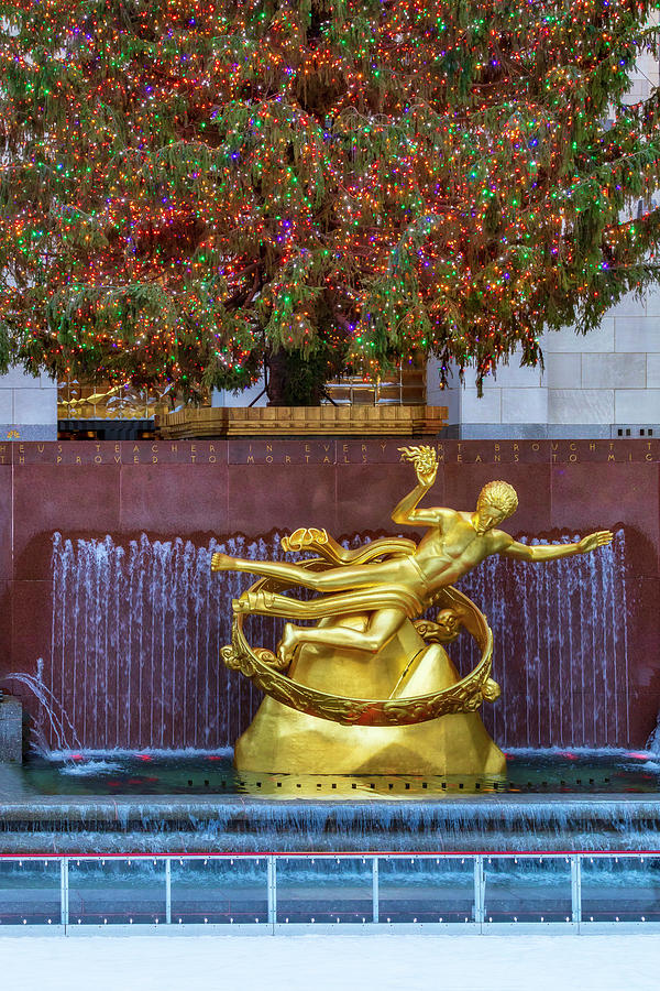 Statue, Rockefeller Center Nyc #1 Digital Art by Lumiere
