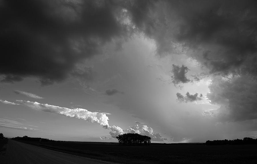 Storm Chasing 4024 Photograph by Bob Neiman