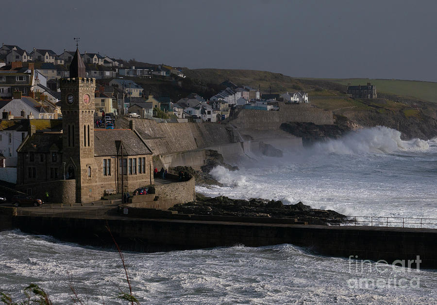 Storm Freya Batters The Coast Of Porthleven Photograph