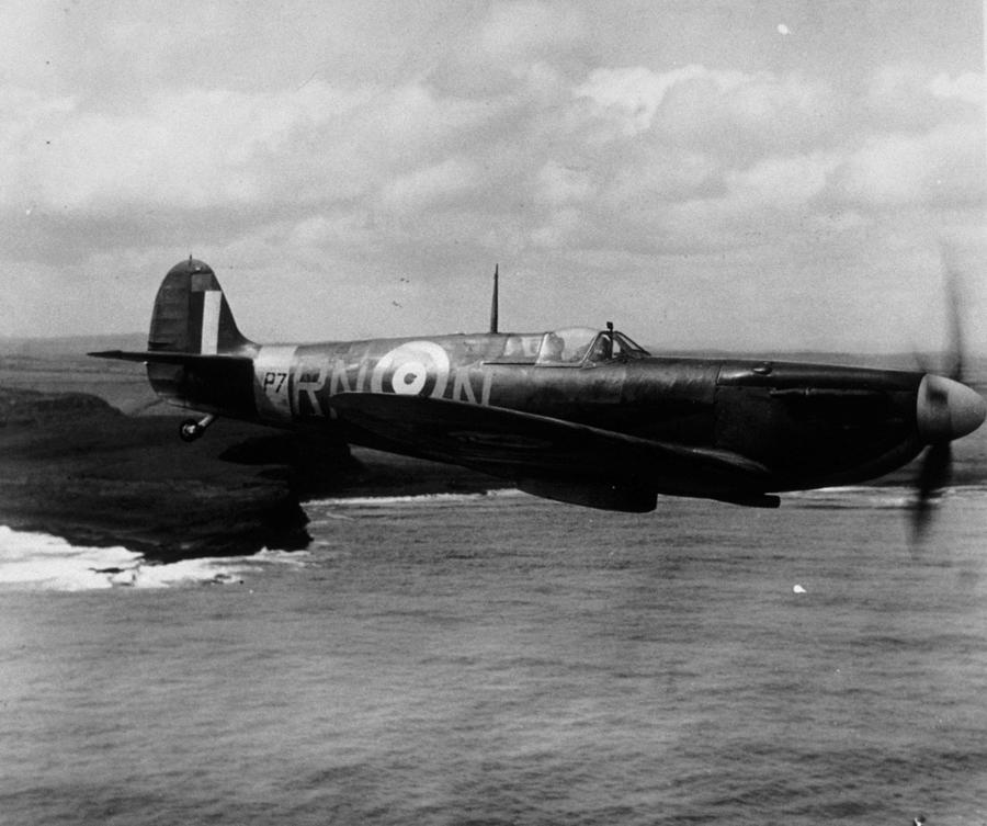 Supermarine Spitfire #1 Photograph by Fox Photos
