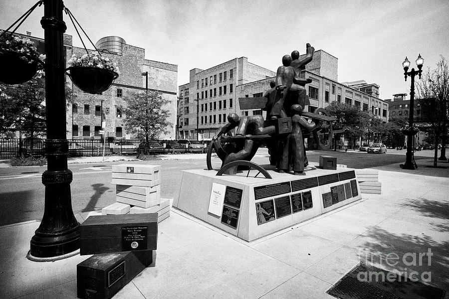 The haymarket memorial west loop Chicago IL USA Monument to the ...