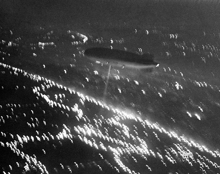 The Hindenburg Dirigible Over New York #1 Photograph by New York Daily News Archive