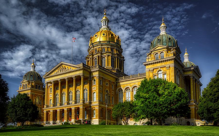 The Iowa State Capitol Photograph By Mountain Dreams - Fine Art America