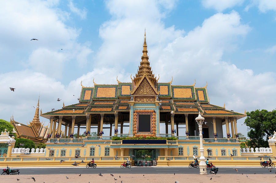 The Royal Palace And Silver Pagoda In Photograph by Tbradford